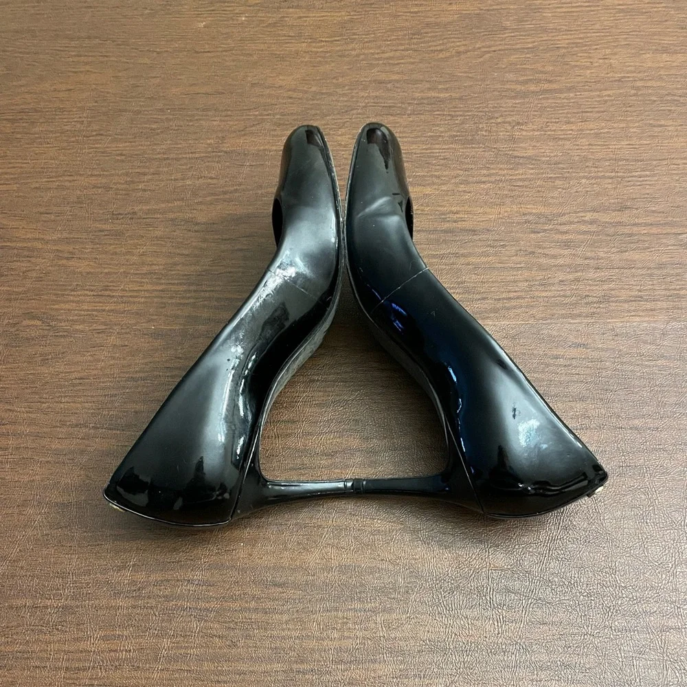 Tory Burch Patent‎ Leather Pumps